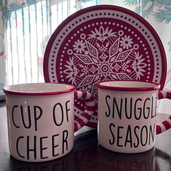 3(some) Snuggle Bundle. Christmas Mugs & Tin - Picture 1 of 12